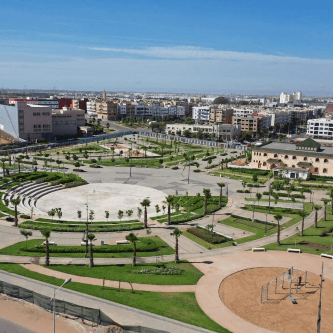 Travaux d'aménagement paysager des espaces verts de la tranche 6 et de la place centrale de la zone industrielle d'Oulad Saleh